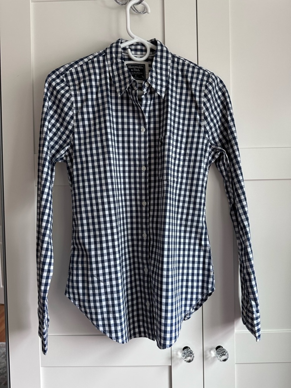 Abercrombie & Fitch Navy and White Gingham Women’s Button-Down Shirt